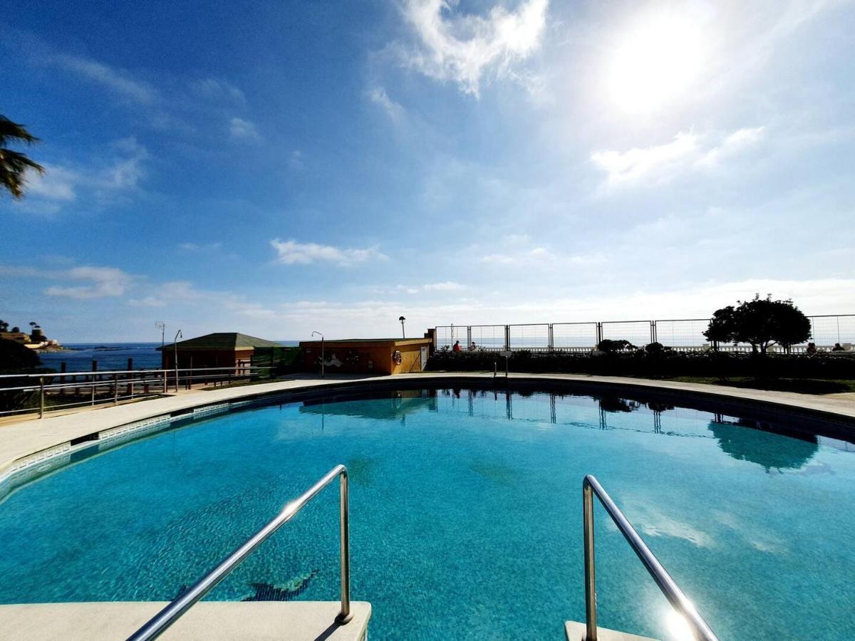 Costa Apartment *
